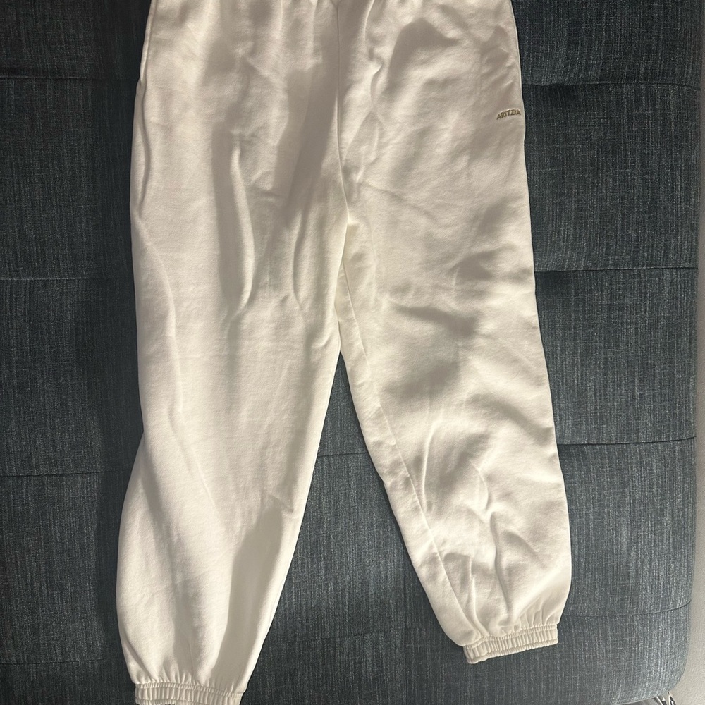 Aritzia White Sweatpants